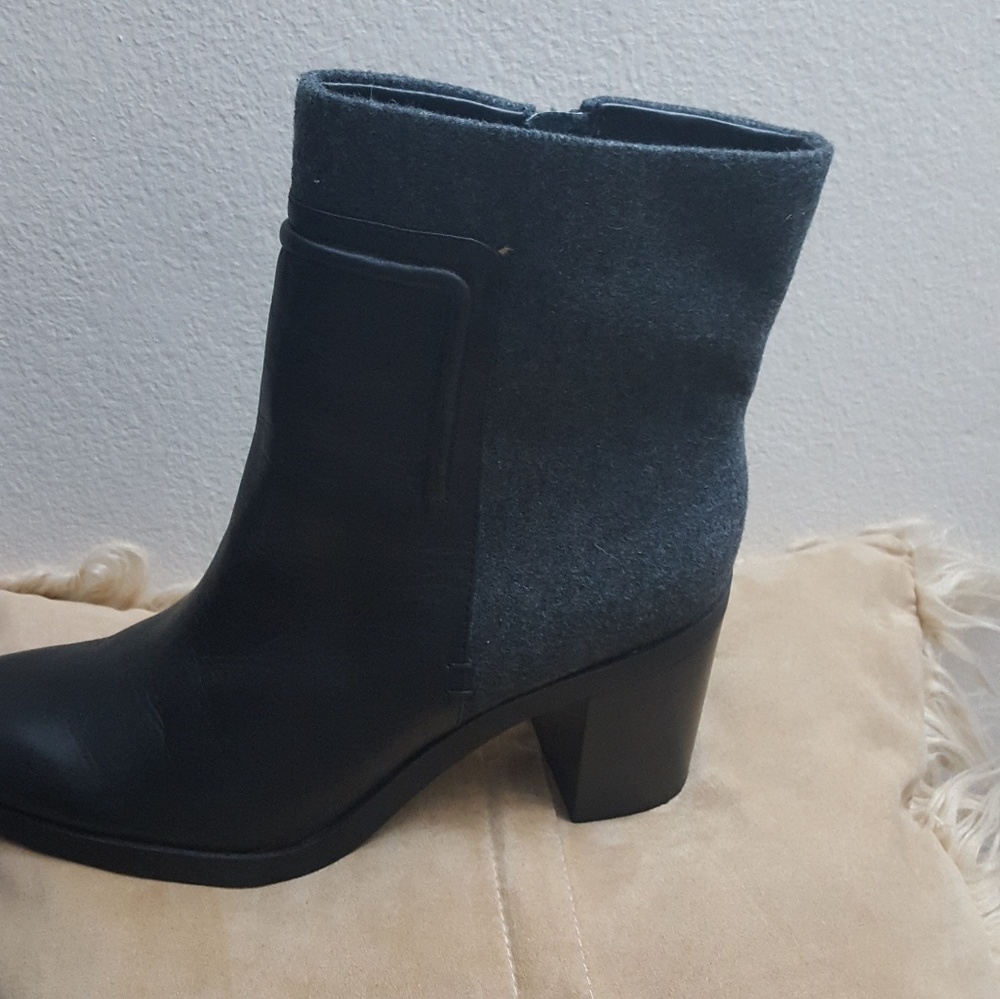 Boots - Picture 4 of 4